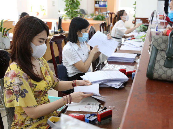 Hướng dẫn điều chỉnh chức danh nghề, công việc trên sổ BHXH