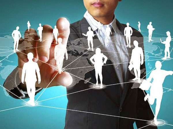 Tái cấu trúc chiến lược, thị trường và đầu tư